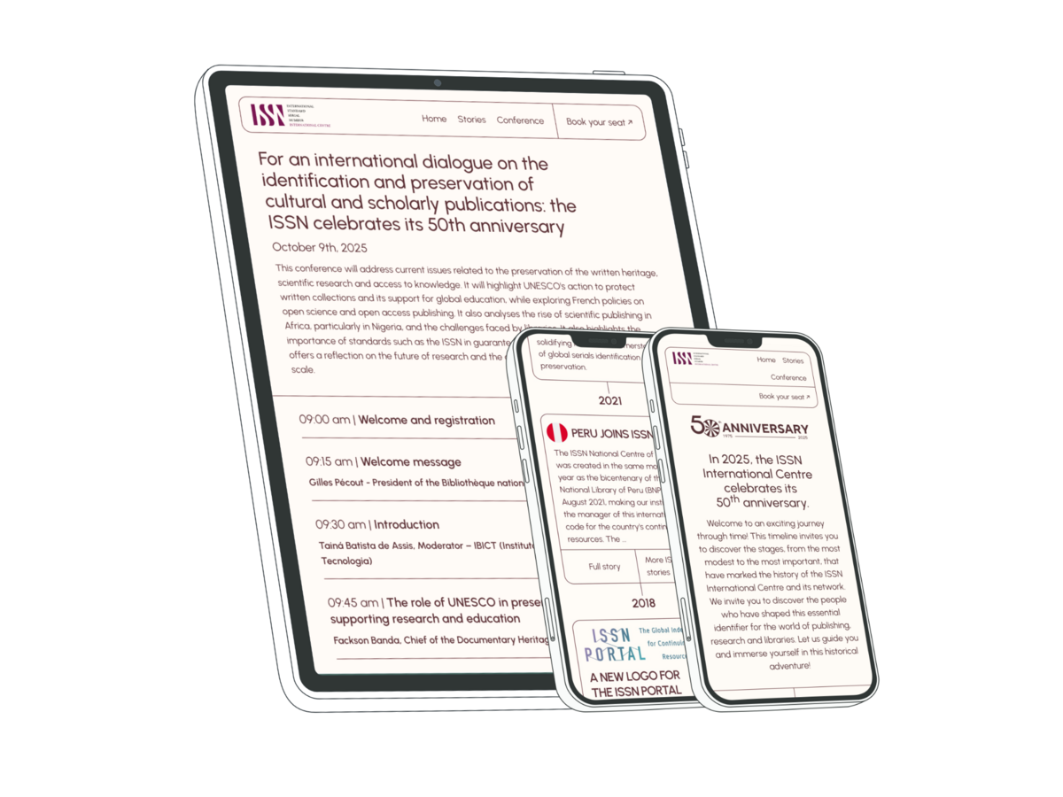 Un smartphone montre le haut de la page d'accueil du site ISSN 50 years, titrée en anglais 50ème anniversaire. Un second smartphone montre un extrait de chronologie. Une tablette montre la page d'un programme de conférences, en anglais.