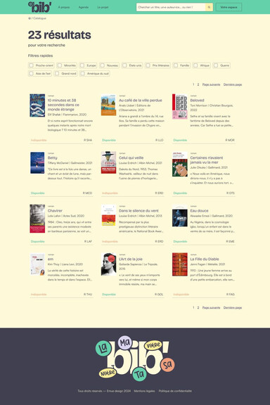 Sur cette page web, le titre : 23 résultats pour votre recherche, est suivi de filtres rapides sous forme de cases à cocher, puis d'une liste de résultats. Chaque résultat comporte la couverture du livre, le titre, l'auteur, l'éditeur, une description, l'année de publication, une cote et le statut Disponible ou Indisponible